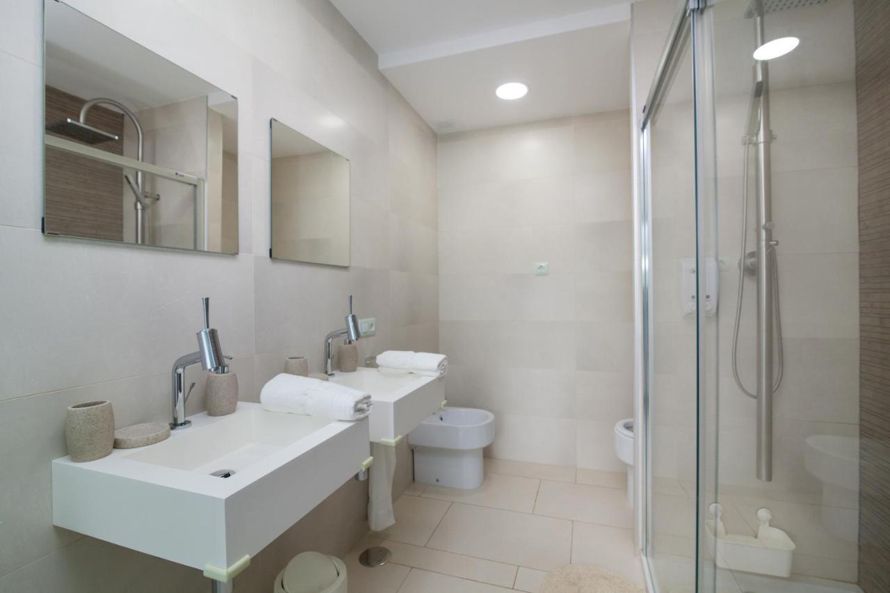 Luxury Avilla Las Olas - Swimming Pool 85M Long - Garage ปาล์ม-มาร์ ภายนอก รูปภาพ